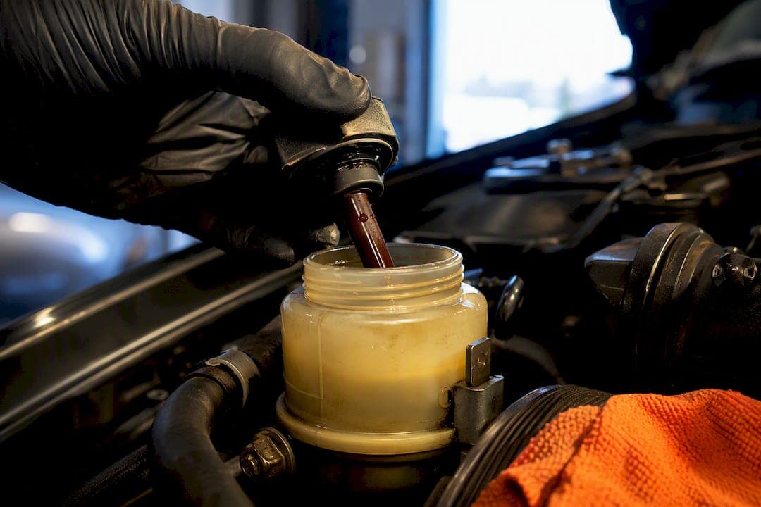 Power Steering Fluid Interval: Canada, When to Check, Top Up, or Flush